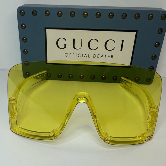 New Season Gucci Eyewear Mask-shaped frame sunglasses - Picture 9 of 14